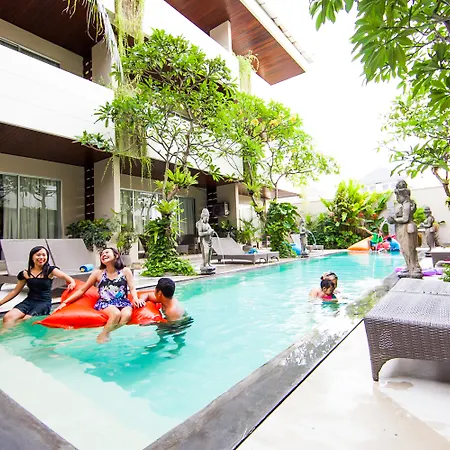 Sunset Mansion Seminyak Apartment
